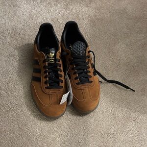 Adidas Women's Tan and Black Sneakers